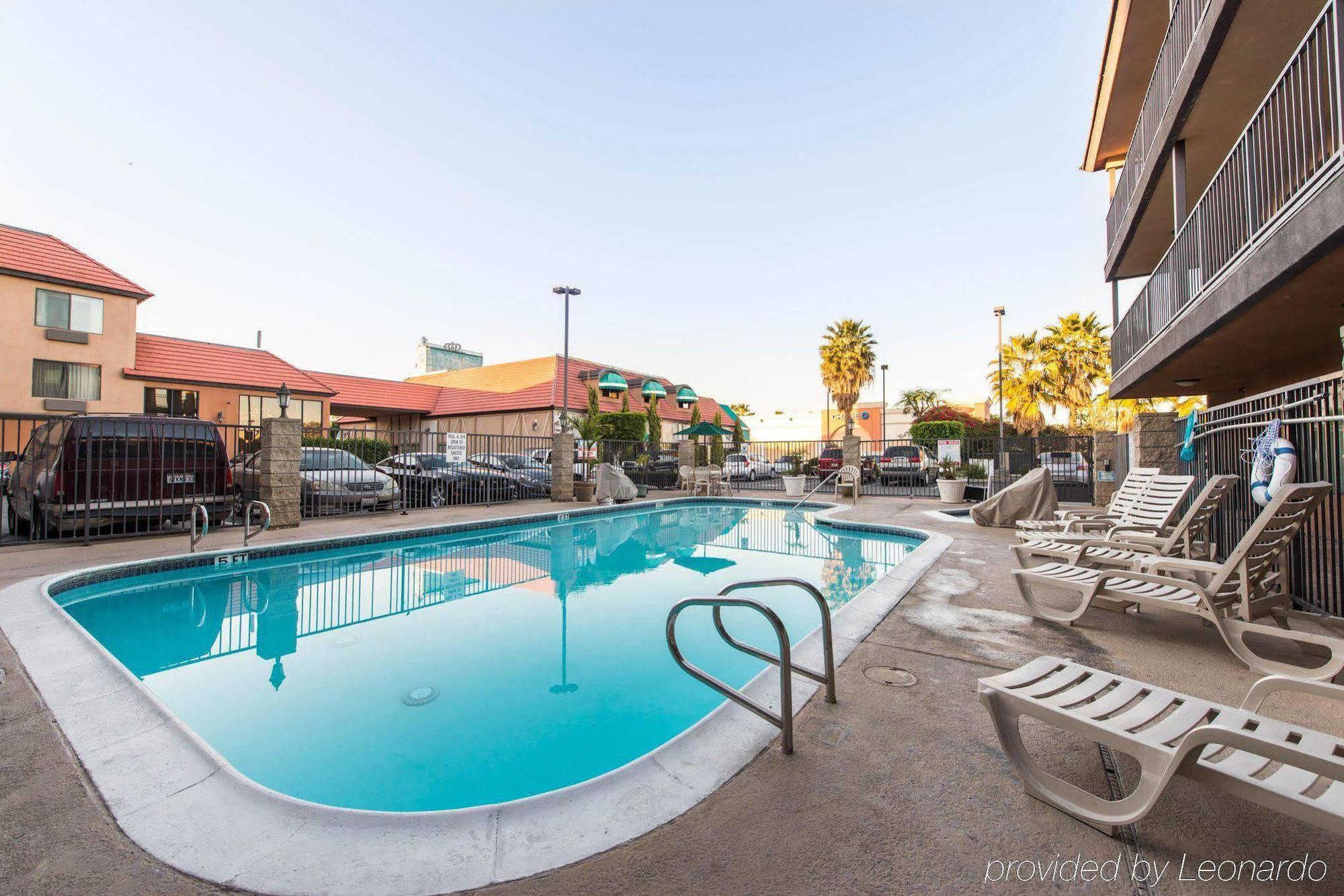 Quality Inn&Suites Bell Gardens-Los Angeles Exterior foto